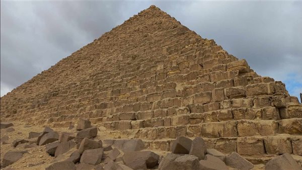 كساء هرم منكاورع