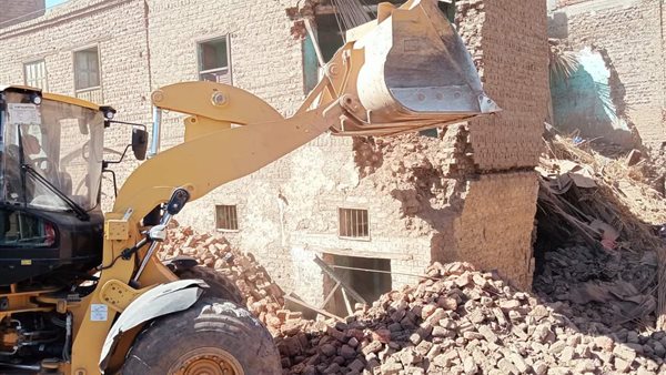 إخلاء وإزالة منزل