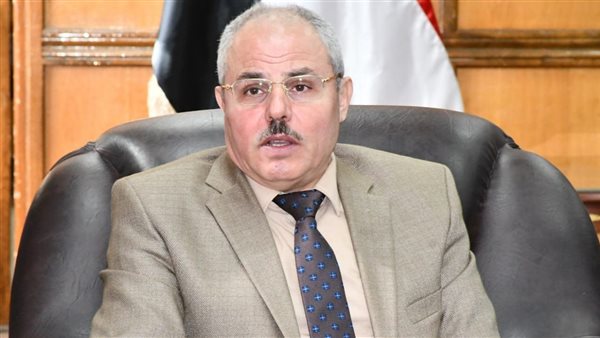 رئيس جامعة قناة السويس