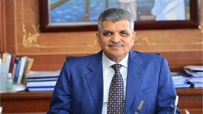 قرار جمهوري بتجديد تعيين الفريق أسامة ربيع رئيسًا لهيئة قناة السويس