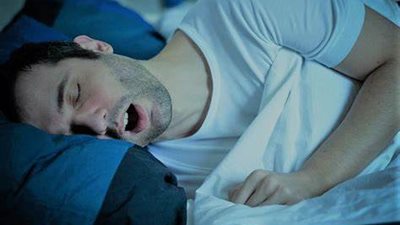 أبرزها السكتة الدماغية والسكري.. الشخير خلال النوم يسبب بعض الأمراض