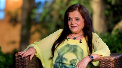  نادية شكري تنفعل: لا أتسول على تيك توك.. ومكنتش بفكر أحوش فلوس