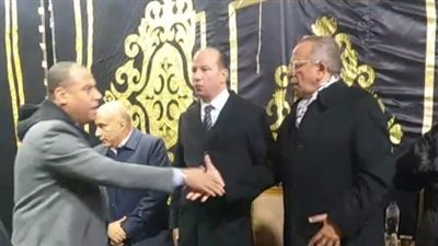 بحضور وزير الرياضة.. بدء عزاء حماة عمرو الجنايني بمسجد عمر مكرم | بث مباشر 