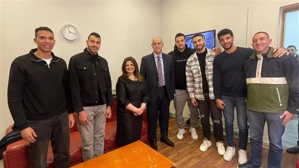 سها جندي برفقة أبطال