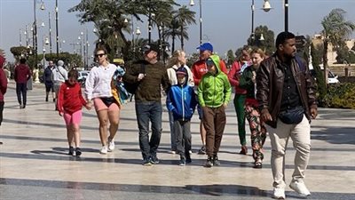 أنفاس التنين تنعش رئة الأقصر.. تدفق سياحي لدول جنوب شرق آسيا على المدينة 