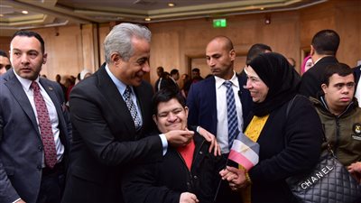 العمل: توفير أكثر من 12 ألف فرصة عمل لذوي الهمم 