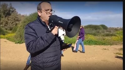 لسنا بحاجة لرئيس وزراء جبان.. مظاهرات أمام منزل نتنياهو للمطالبة بعقد صفقة الرهائن 