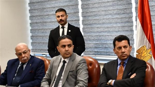 أشرف صبحي وزير الشباب