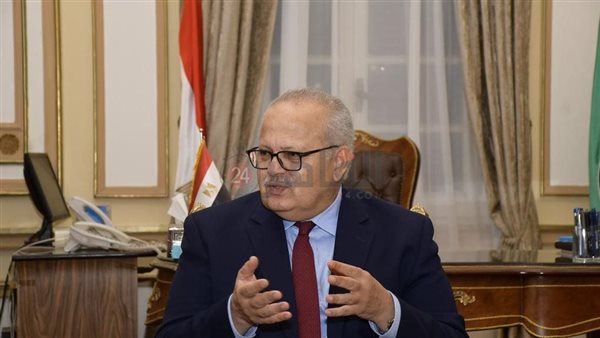 رئيس جامعة القاهرة