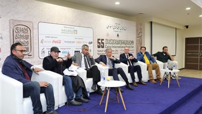 الصالون الثقافي بمعرض الكتاب يناقش آفاق الرواية العربية