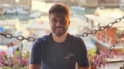 نصاب وبيروج للمشاركة في العتاولة 2.. أحمد خالد موسى يحذر من منتحل شخصيته على فيس بوك