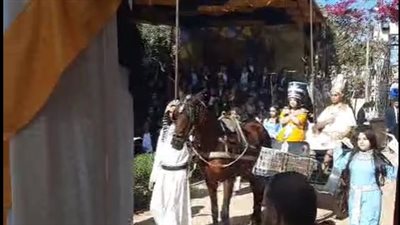 أقباط المنيا يحتفلون برحلة العائلة المقدسة بكوم ماريا| بث مباشر 