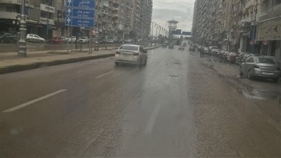 نوة الكرم.. سقوط أمطار غزيرة على الإسكندرية 