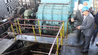 محافظ أسوان يتدخل لخفض رسوم مرور سيارات وجرارات القصب على الكباري والطرق السريعة