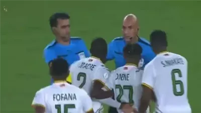 مدرب منتخب مالي يهاجم الحكم محمد عادل عقب الهزيمة من كوت ديفوار