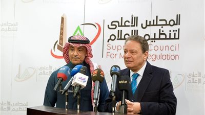 وزير الإعلام السعودي: لا توجد أي خلافات أو مشكلات بين مصر والسعودية