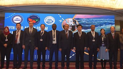 وزير التعليم العالي يؤكد أهمية تعظيم الاستفادة من إمكانات معهد علوم البحار في إجراء الأبحاث العلمية