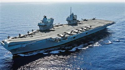 لن تشارك في الهجوم على اليمن.. أنباء عن تعطل أكبر حاملة طائرات بريطانية 