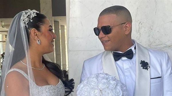 أحمد عبد الحميد وزوجته