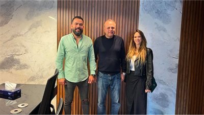 المتحدة تتعاقد مع خالد عليش وميرهان عمرو لتقديم بودكاست على الرايق 