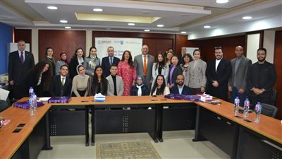 السفيرة الأمريكية تنهي زيارتها لجامعة الإسكندرية وتؤكد سعيها لبناء شراكات مع الجامعات المصرية 