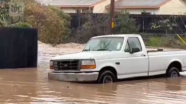 فيضانات كاليفورنيا