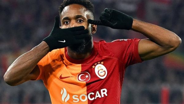 سيدريك باكامبو لاعب