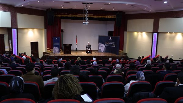 الدكتور الضويني