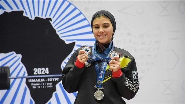 نضال محمد لاعبة رفع