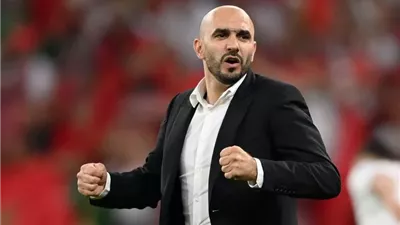 وليد الركراكي: لا أهتم بالجوائز الفردية.. وسأكون سعيدًا بفوز وهبي بجائزة أفضل مدرب