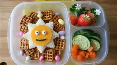 التقطيع أهم من الأكل.. أفكار لانش بوكس للحضانة تجعل طفلك يُنهي طعامه 