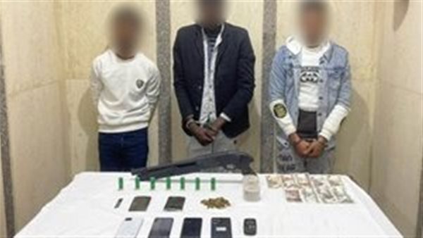 المتهمين والمضبوطات