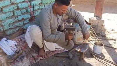 حداد بدرجة شيخ.. خريج دراسات إسلامية بقنا: متعود على الشقا من صغري | بث مباشر 