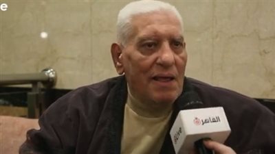 الفنان عادل عطية يعلن معاناته من صعوبة في الحركة بعد تعرضه لوعكة صحية