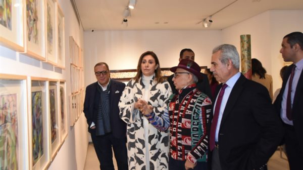 وزيرة الثقافة تفتتح