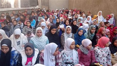 أهل القرآن.. قرية بقنا تكرم 200 طفل من حفظة كتاب الله | صور