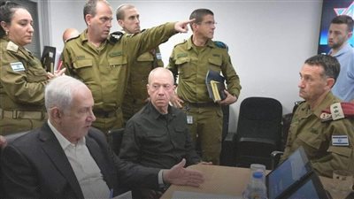 فوق الـ5 ساعات.. أهالي الرهائن الإسرائيليين يغلقون الشوارع في تل أبيب وحيفا والشرطة تعتقل 7 أشخاص 