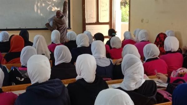 انتظام الدراسة بمدارس