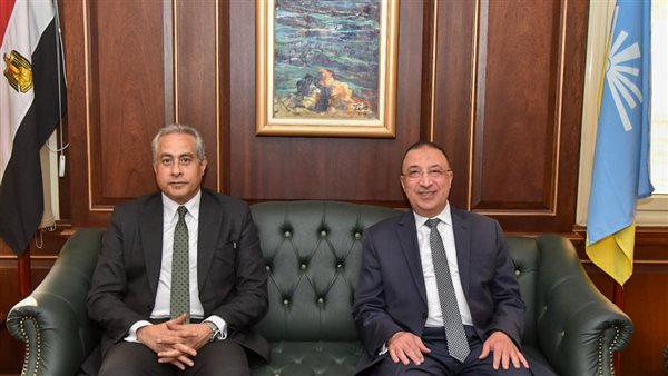 وزير العمل في زيارة