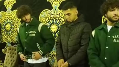 بكاء كوكا لاعب الأهلي في اليوم الثاني من عزاء والده بالبساتين | بث مباشر