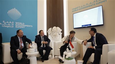 رويترز: التدفقات النقدية الكبيرة لمصر تمهد الطريق لعودة المستثمرين الأجانب