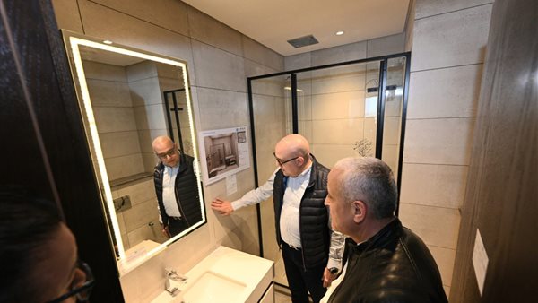 زيارة وزير الإسكان