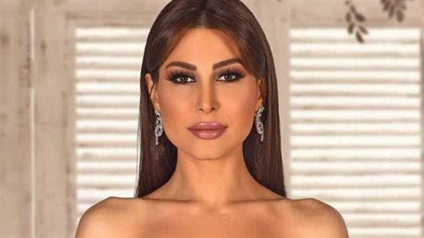 المطربة يارا 