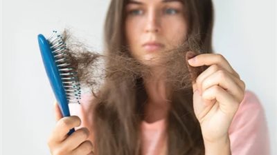 اضطرابات نفسية ناتجة عن تساقط الشعر.. تعرفِ عليها