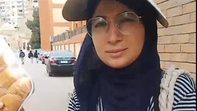 قصة كفاح سيدة فلسطينية تجوب شوارع الهرم لبيع السندوتشات: ببيع الطبق بـ 20 جنيه وبليل بشتغل في محل حلويات| بث مباشر 