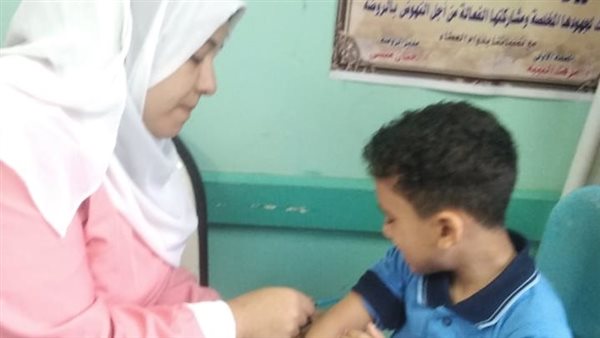 تطعيم طلاب المدارس