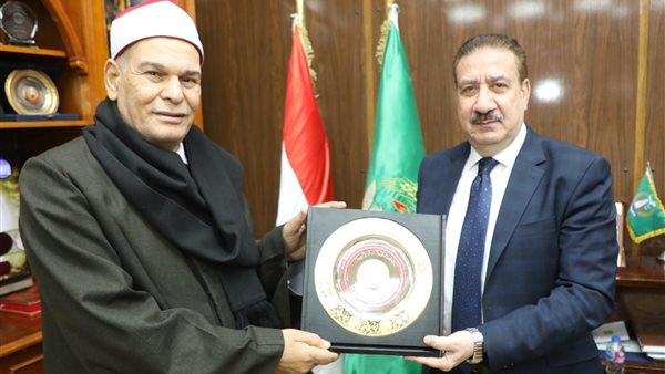 محافظ المنوفية يكرم