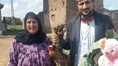 كرنبه وفرخة ودبدوب.. منوفي يهدي والدته أغرب هدية في عيد الحب: هي اللي تستاهل الهدية | بث مباشر