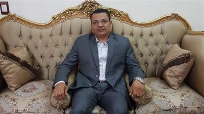 مواطن يعيد نصف مليون جنيه لصاحبها بعد تحويلها إلى حسابه بالخطأ