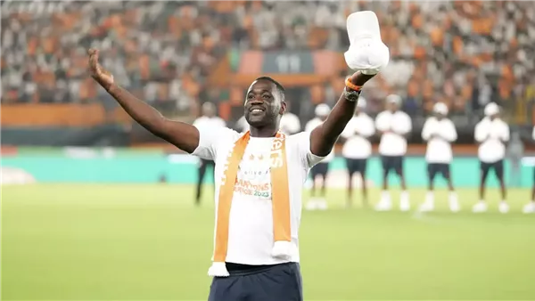 إيمرس فاي مدرب منتخب